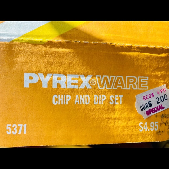 CORNING PYREX WARE #5371 PINEAPPLE YELLOW CHIP & DIP BOWL SET BNWT - Picture 8 of 9